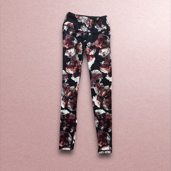 Victoria’s Secret Sport Black Floral Knockout Tights - Picture 2 of 5